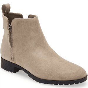 CASLON BNWOT women's "Brielle" tan Suede ankle Bootie sz 9.5 *insole missing